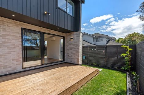 Photo of property in 41 Shortt Avenue, Mangere Bridge, Auckland, 2022