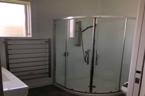 Photo of property in 15 Luxford Street, Berhampore, Wellington, 6023