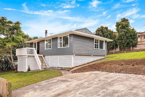Photo of property in 3 Sumich Place, West Harbour, Auckland, 0618