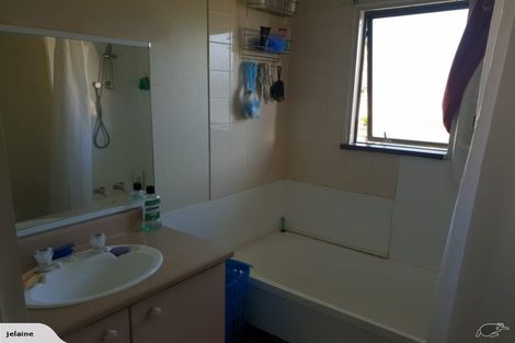 Photo of property in 2a Neil Road, Fairy Springs, Rotorua, 3015