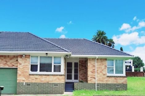 Photo of property in 1a Sutton Crescent, Papatoetoe, Auckland, 2025