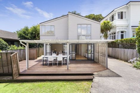 Photo of property in 11 Golf Road, Epsom, Auckland, 1023