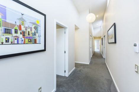 Photo of property in 18 Robertson Street, Elderslea, Upper Hutt, 5018