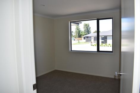 Photo of property in 3 Hereford Drive, Carterton, 5713