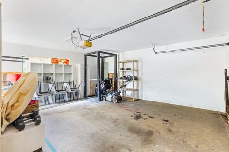 Photo of property in 90a Atkinson Road, Titirangi, Auckland, 0604