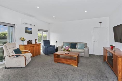 Photo of property in 76a Wellington Street, Pukekohe, 2120