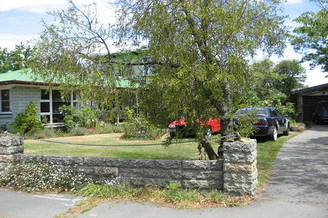 Photo of property in 31 Waitikiri Drive, Parklands, Christchurch, 8083