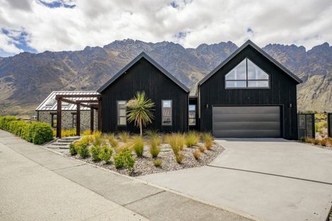Photo of property in 40 Cunninghams Drive, Jacks Point, Queenstown, 9371