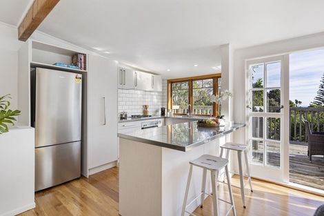 Photo of property in 78 Domain Crescent, Muriwai, 0881