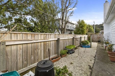 Photo of property in 2/147 Stokes Valley, Stokes Valley, Lower Hutt, 5019
