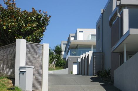 Photo of property in 10a Eastcliffe Road, Castor Bay, Auckland, 0620