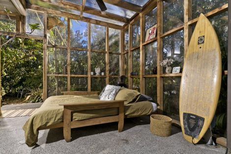 Photo of property in 105 Domain Crescent, Muriwai, 0881