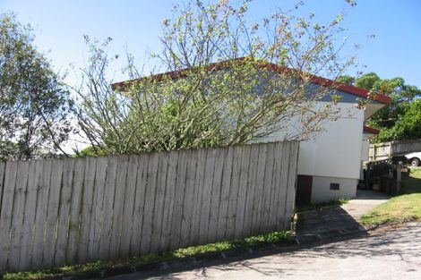 Photo of property in 4/28 Exeter Place, Unsworth Heights, Auckland, 0632