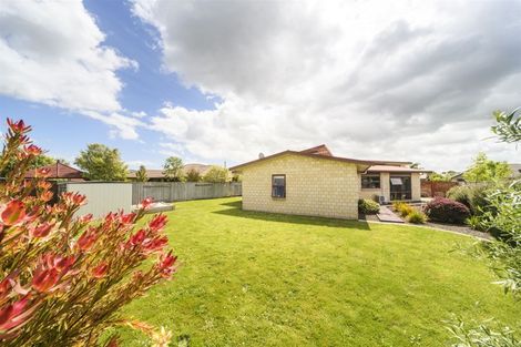 Photo of property in 40 Geneva Terrace, Kelvin Grove, Palmerston North, 4414