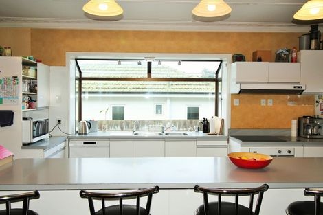 Photo of property in 90 Perth Street, Holmes Hill, Oamaru, 9401