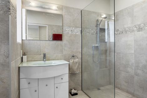 Photo of property in 134 East Street, Rotherham, 7379