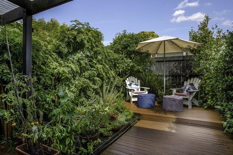 Photo of property in 4/42 Sheridan Drive, New Lynn, Auckland, 0600