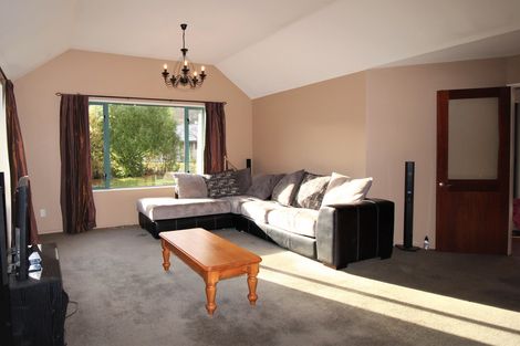 Photo of property in 24 Whitby Street, Clyde, 9330