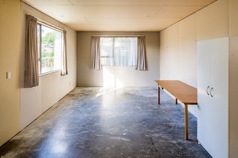 Photo of property in 10 Tremaine Place, Camborne, Porirua, 5026