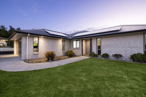 Photo of property in 18 Danny Place, Pyes Pa, Tauranga, 3112