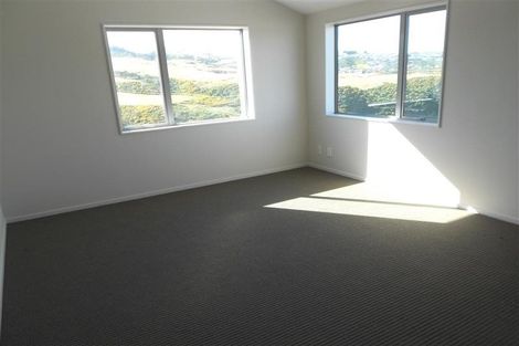 Photo of property in 186 Mark Avenue, Grenada Village, Wellington, 6037