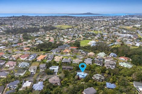 Photo of property in 9 Springwater Vale, Unsworth Heights, Auckland, 0632
