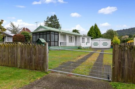 Photo of property in 6 Blomfield Street, Pukehangi, Rotorua, 3015