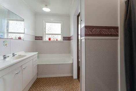 Photo of property in 21 Cornwall Street, Levin, 5510