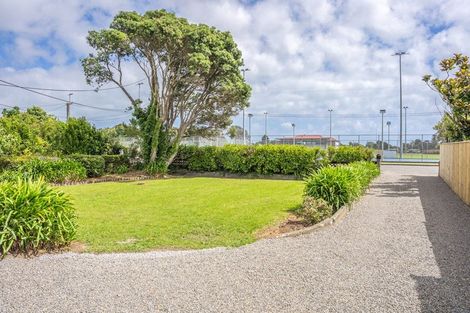 Photo of property in 12 Domain Road, Otaki, 5512
