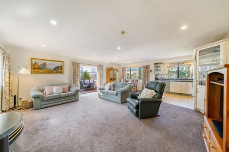 Photo of property in 51 Fraser Crescent, Elderslea, Upper Hutt, 5018