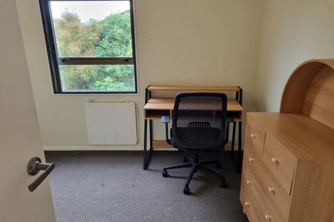 Photo of property in 14 Kekeno Grove, Tirohanga, Lower Hutt, 5010