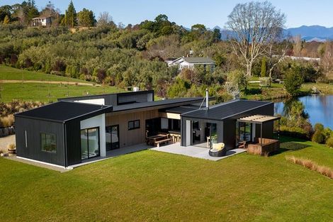 Photo of property in 142 Aporo Road, Tasman, Upper Moutere, 7173