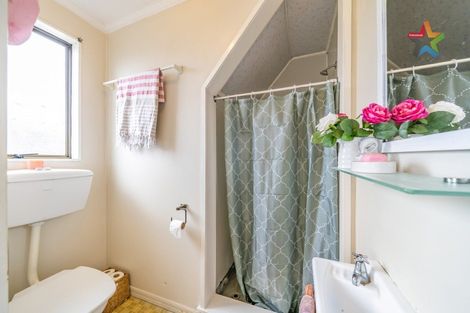 Photo of property in 2/45 Whites Line West, Woburn, Lower Hutt, 5010