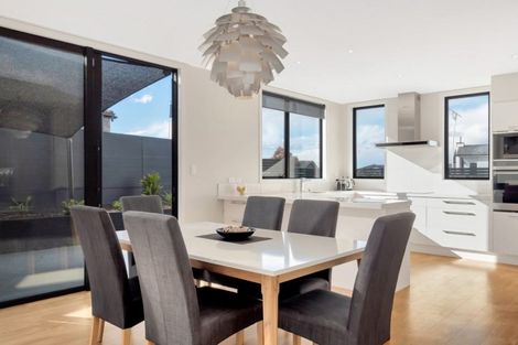 Photo of property in 33 Montia Close, Papamoa Beach, Papamoa, 3118