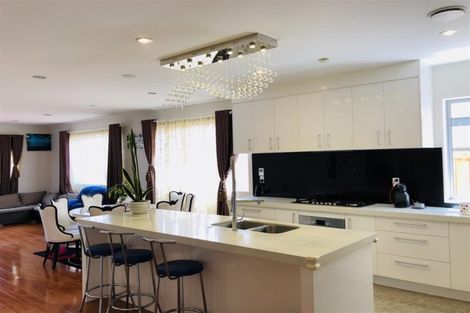 Photo of property in 19 Rohi Place, Flat Bush, Auckland, 2019