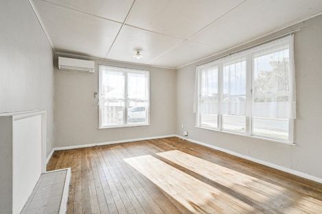 Photo of property in 35 Peterhead Avenue, Flaxmere, Hastings, 4120