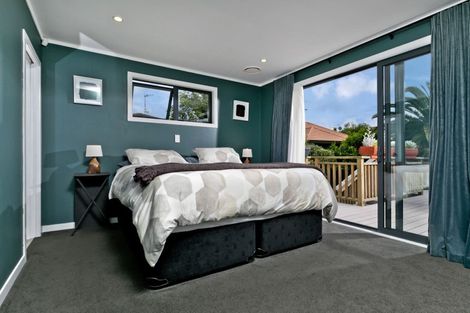 Photo of property in 125 Solar Road, Glen Eden, Auckland, 0602