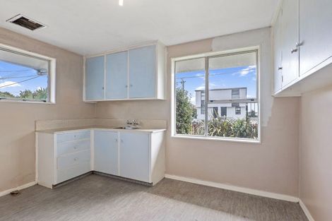 Photo of property in 35 Clive Street, Phillipstown, Christchurch, 8011