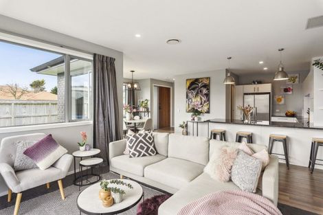 Photo of property in 24 College Drive, Paraparaumu, 5032