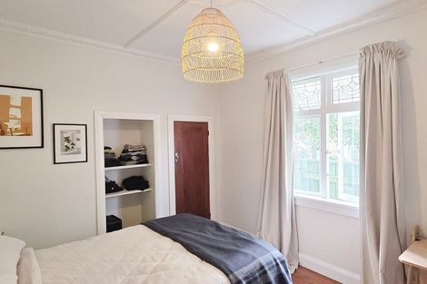 Photo of property in 238 Queens Drive, Lyall Bay, Wellington, 6022