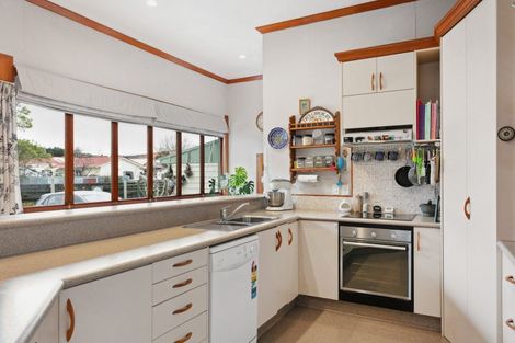 Photo of property in 9 Hinaki Street, Inner Kaiti, Gisborne, 4010