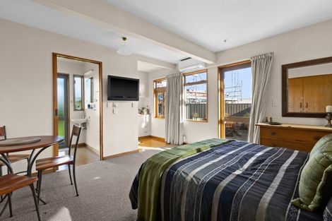 Photo of property in 308 Lyndon Road West, Hastings, 4122