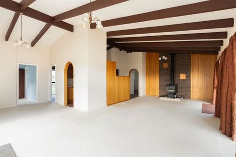 Photo of property in 246 Kawiu Road, Levin, 5510