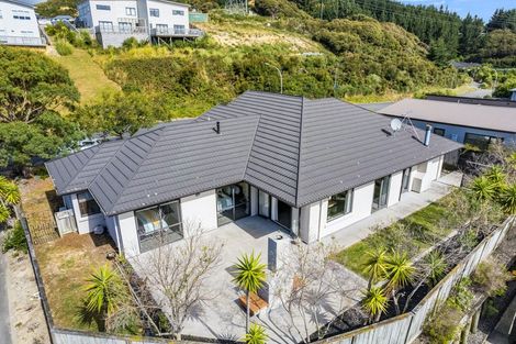 Photo of property in 96 Navigation Drive, Whitby, Porirua, 5024