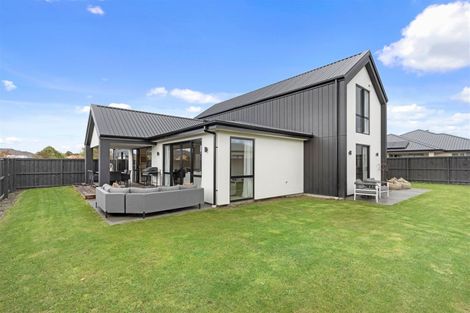 Photo of property in 215 Cavendish Road, Casebrook, Christchurch, 8051