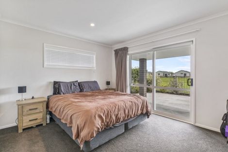Photo of property in 10 Fuller Street, Papamoa Beach, Papamoa, 3118