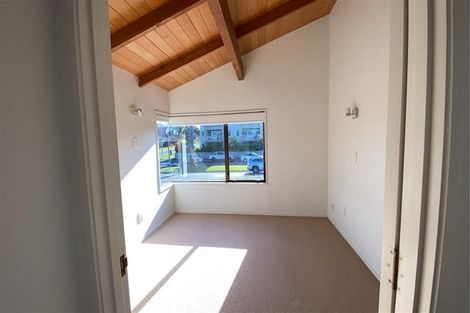 Photo of property in 240b Devonport Road, Tauranga, 3110