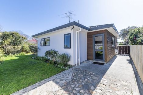 Photo of property in 406b Te Moana Road, Waikanae, 5036