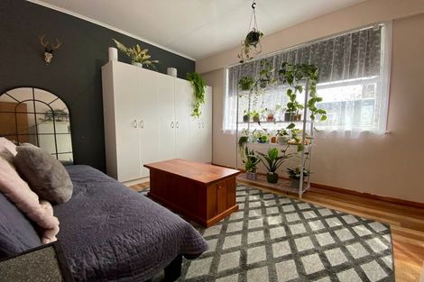 Photo of property in 1020 Tremaine Avenue, Roslyn, Palmerston North, 4414