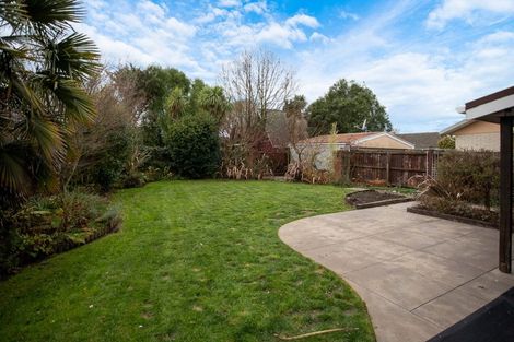 Photo of property in 16 Sawtell Place, Northcote, Christchurch, 8052